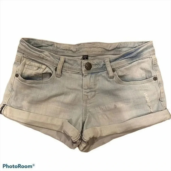 CVanilla star denim shorts - Picture 1 of 9